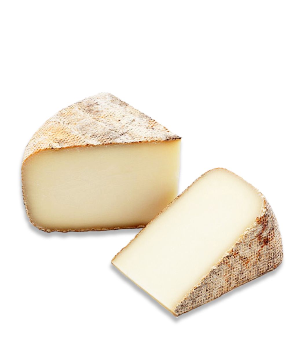 zrejuci-ovci-syr-dva-kusky-farma-drienok Ovčí zrejúci syr tvrdý 12 mesačný – Obrázok 1